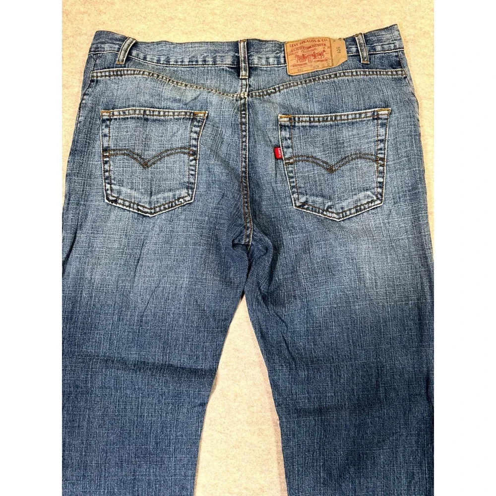 Levis 501 Straight Jeans Mens 36x32 Blue Denim Medium Wash‎ Mid Rise Button Fly